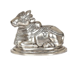 Messing Nandi Figur, seitliche Ansicht, ornamentierte Satteldecke und Ohren