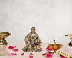 Brass Shirdi Sai Baba statue, seated figure on pedestal base (4 inch).