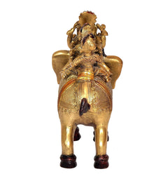 Messing Ganesha Figur auf Elefant, Riddhi Siddhi mit Zierornamenten, Ansicht von vorn