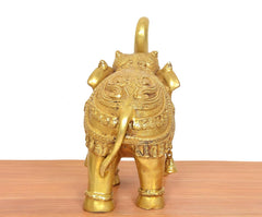 Goldene Messing-Elefantenfigur von hinten, Rückenornamente und Glöckchen
