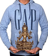Tara Buddha Skulptur auf Händen getragen, goldfarbene Ausführung