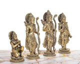 Superfine Messing Ram Darbar Murti, enges Detailfoto der vier Figuren auf runden Sockeln