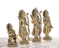 Superfine Messing Ram Darbar Murti, enges Detailfoto der vier Figuren auf runden Sockeln