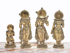 Superfine Messing Ram Darbar Murti, Rückansicht der stehenden Figuren mit hohen Helmen
