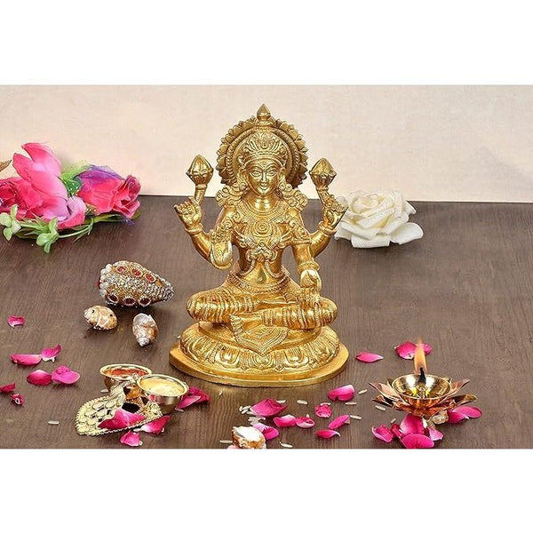 Brass Goddess Lakshmi Idol Maa Lakshmi Height 7 Inch