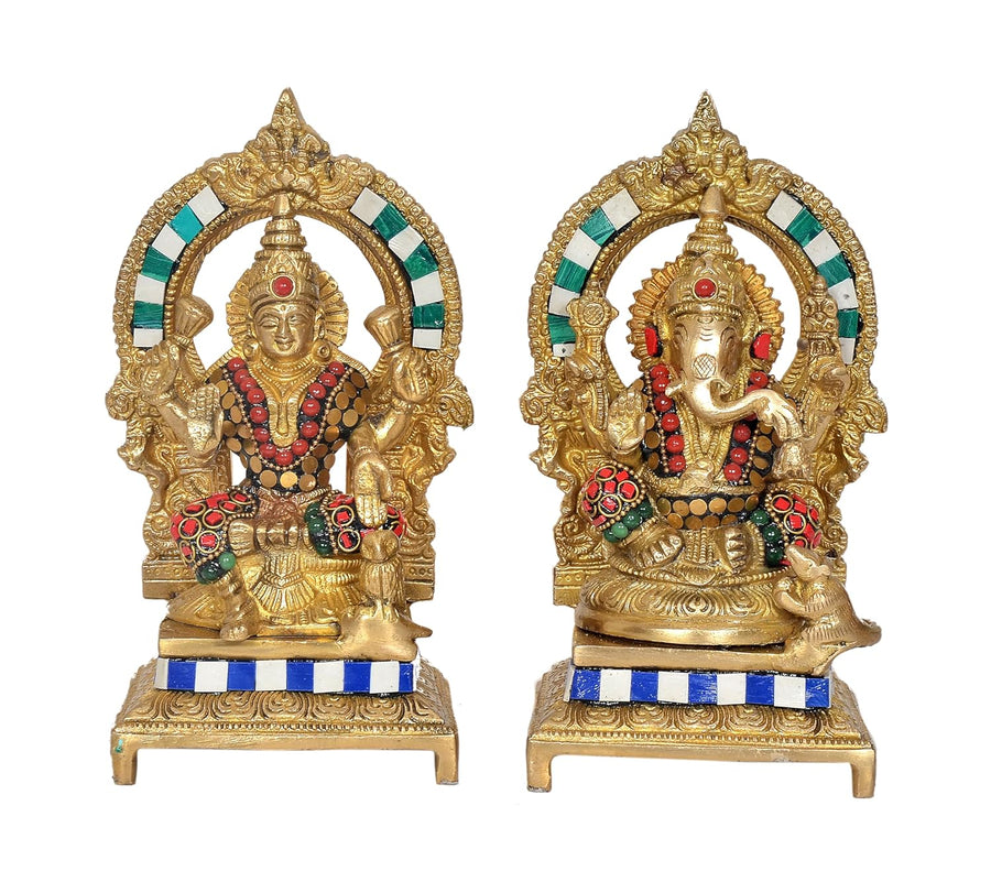Brass Laxmi Ganesh Statue - Handcrafted Goddess Lakshmi and Lord Ganesha Idol for Home Decor and Pooja - Hindu Deities Figurine (Height 5.5 Inch) Craft Detail