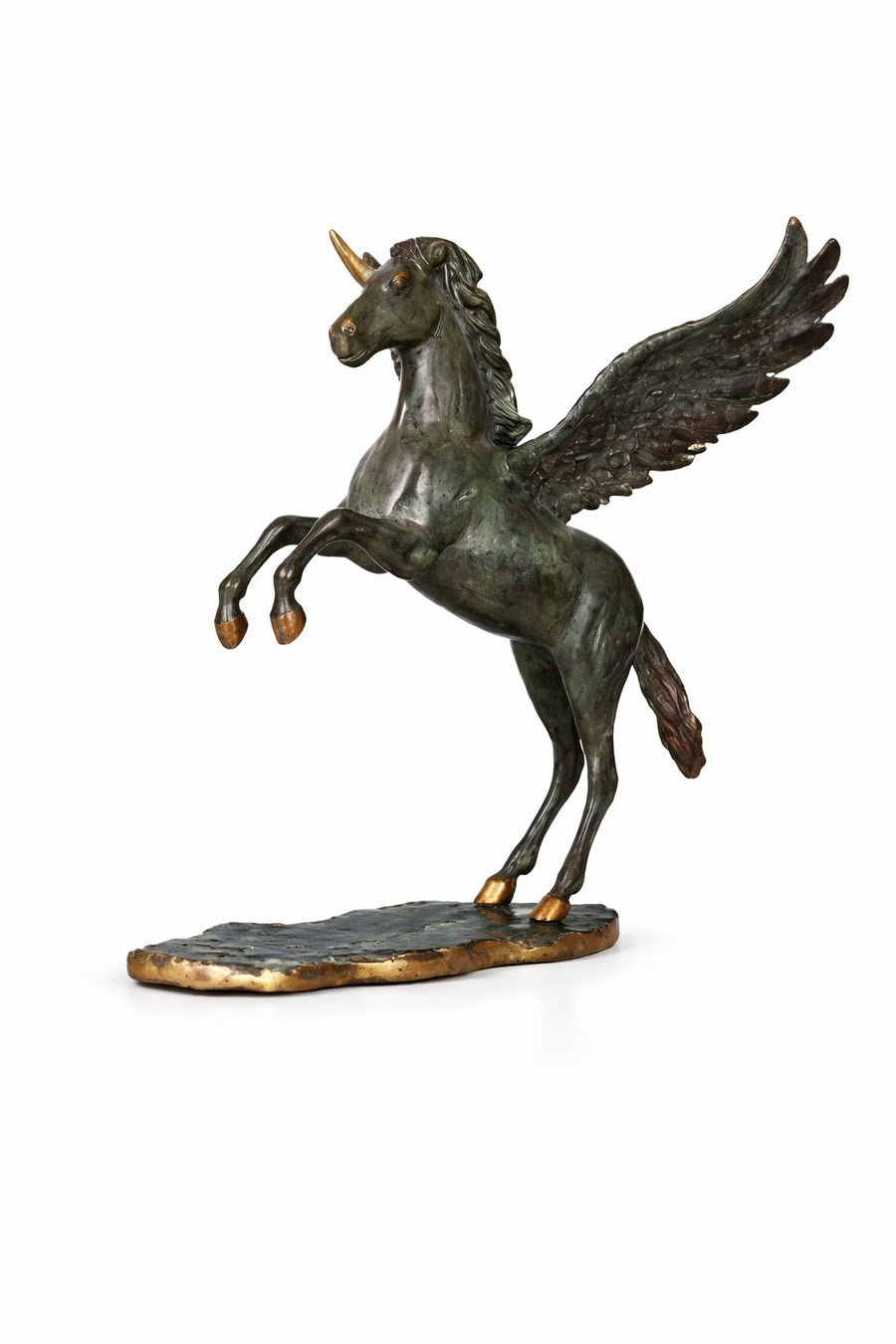 Brass Large Green Patine Pegasus flying Horse statue (Height :16.5 Inches) Craft Detail