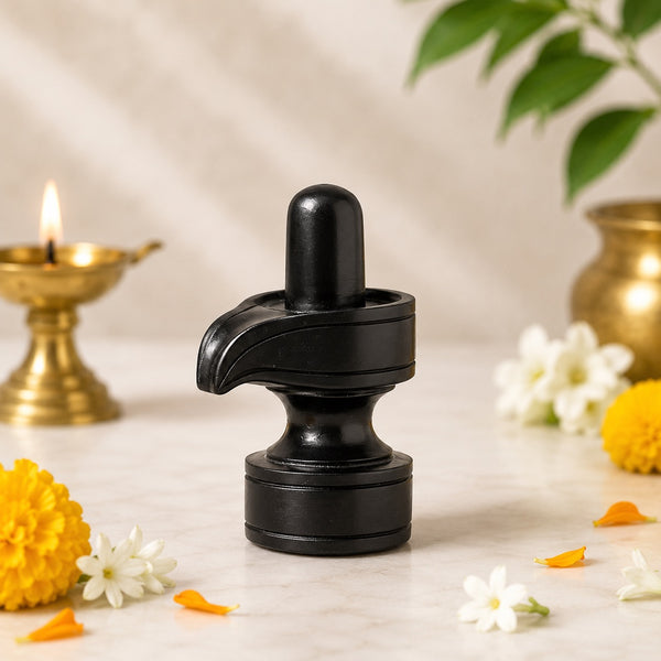 Sacred Karungali Shivling Idol – Natural Ebony Wood (Height: 4 Inches)