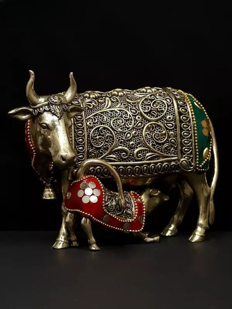 Small Superfine Brass Cow and Calf Statue (Height 6 Inches)