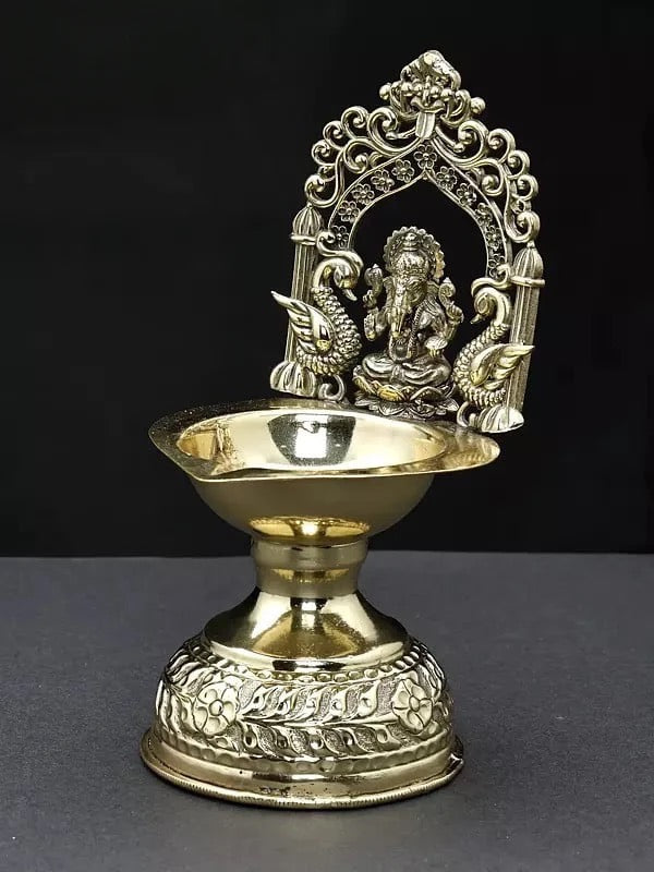 Superfine Brass Lord Ganesha Diya (Lamp) (Height :7 Inches)