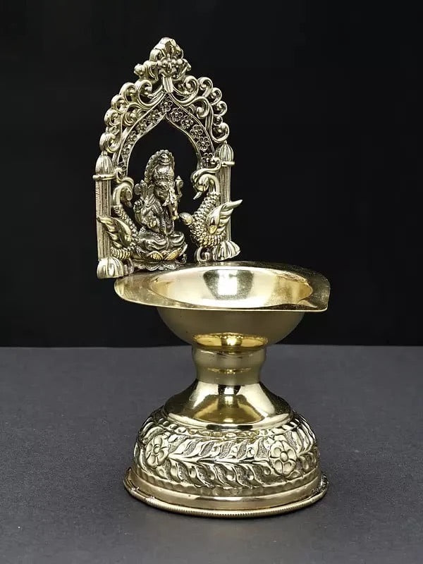 Superfine Brass Lord Ganesha Diya (Lamp) (Height :7 Inches) Study Setting