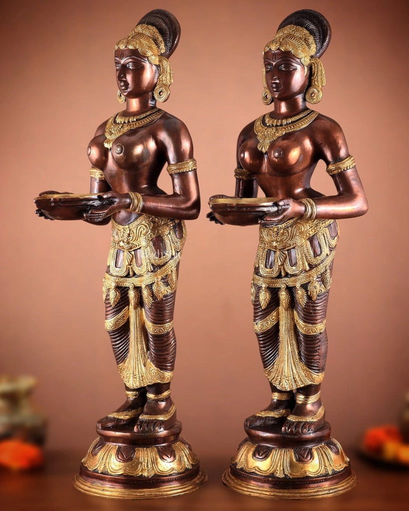 Pure Brass Deep Lady Pavaai Vilakku (Height: 32 inches) Craft Detail