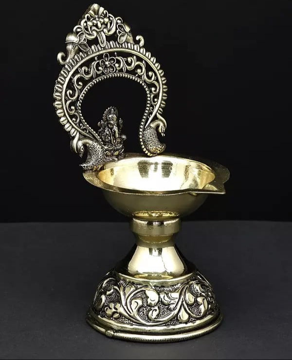 Superfine Brass Lord Ganesha Diya (Lamp) (Height :5 Inches) Craft Detail