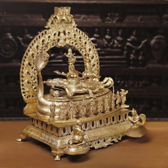 Messing-Vishnu-Statue auf Sheshnag mit Durchbruchbogen, geflügelter Rückengestaltung und Sockel