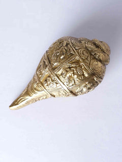 Brass conch engraved with Ganesha, 5 inches, detailed relief on outer shell