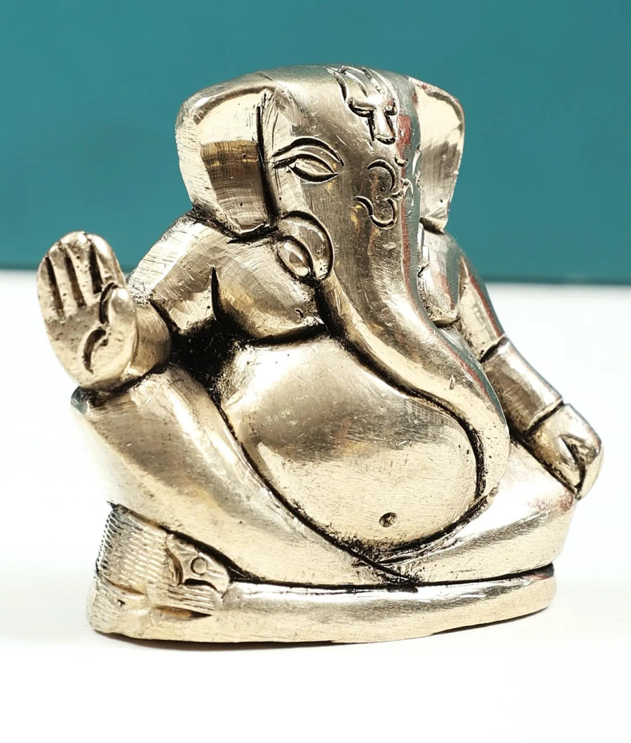 Handmade Brass Statue of Small Good Luck Ganesha 2 inches Craft Detail