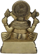 Rückansicht der Ganesha-Messing-Skulptur auf Thron mit Schmuckrücken und Strahlenkranz