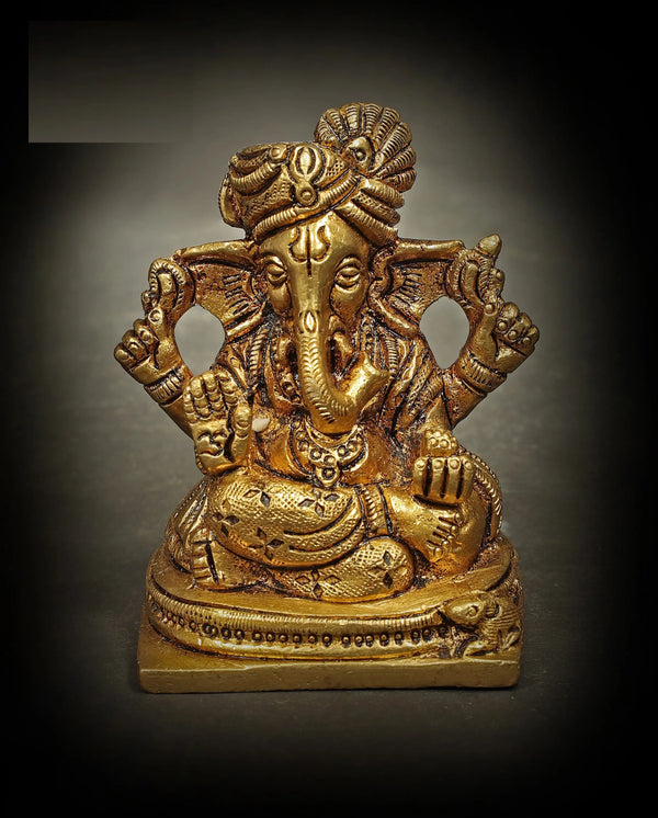 Small Brass Statue of Seated Turbaned Lord Ganesha 7.5 CM