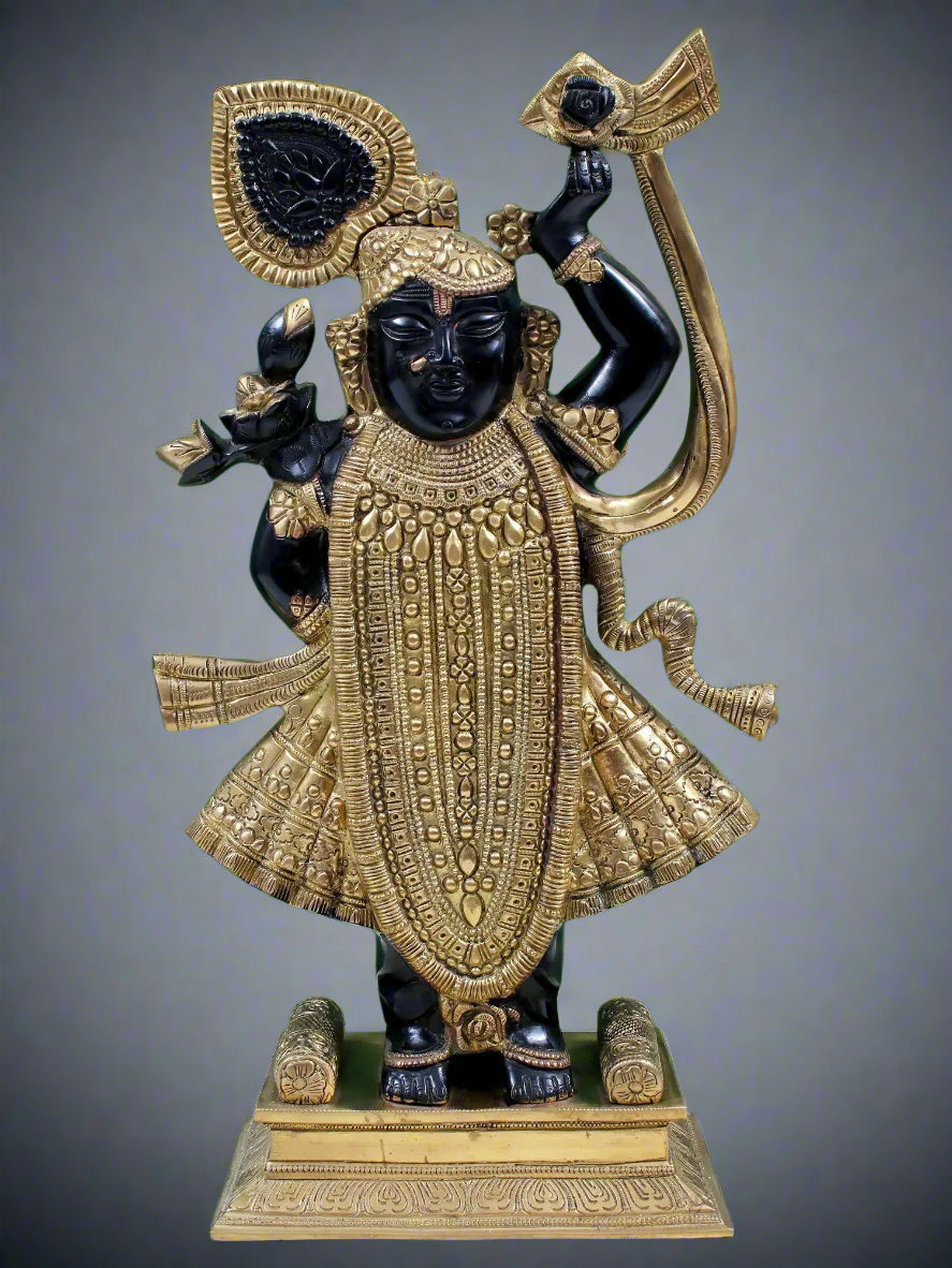 Natural Brass Black with Sculpture of Thakur ji Bihari ji Murti (Height: 18 Inches)