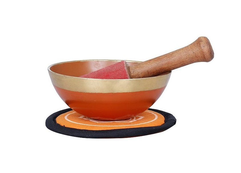 Brass Tibetan singing bowl with wooden mallet and red felt ring, 4 cm height